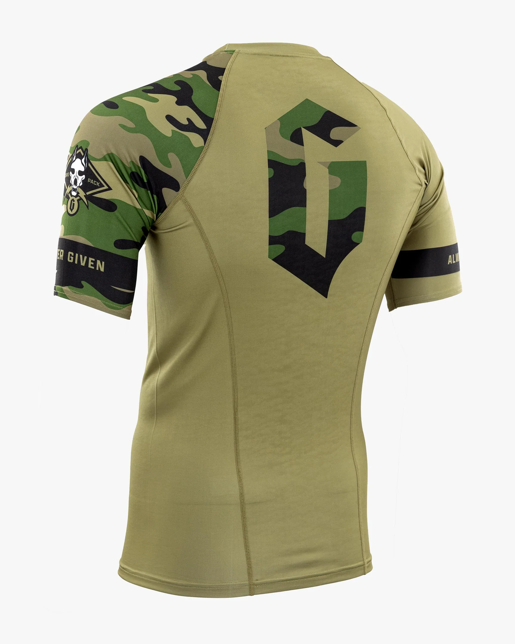 Gameness Men's Combate Short Sleeve Rash Guard - Image 4