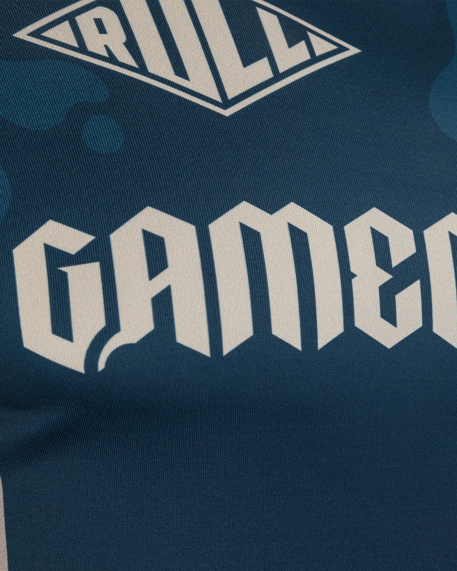 Gameness Mens Long Sleeved Meeting Of The Waters Rashguard - Image 6